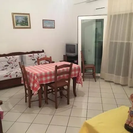 Seaview Apartament *